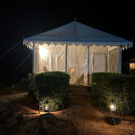 Sunny Desert Camp Kuri Ngoại thất bức ảnh
