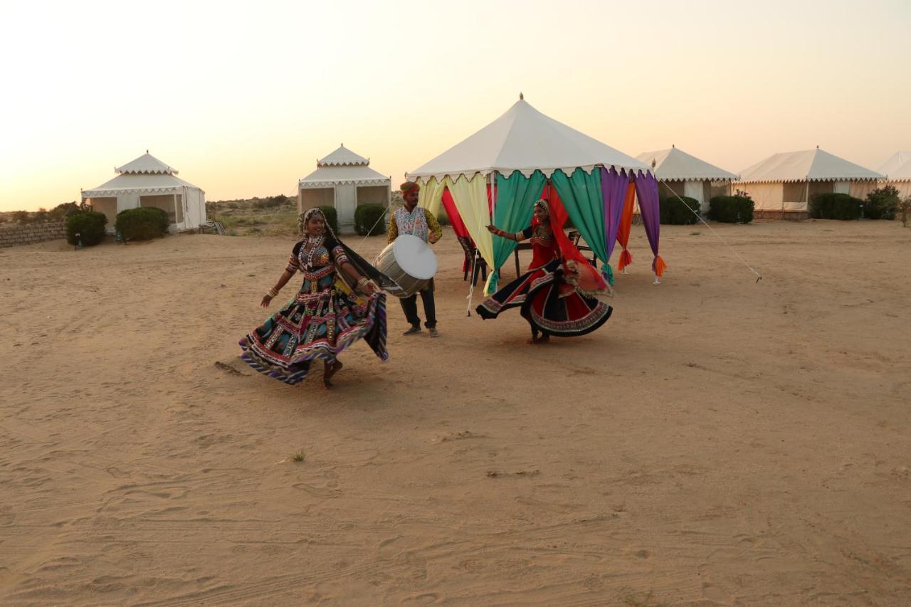 Sunny Desert Camp Kuri Ngoại thất bức ảnh