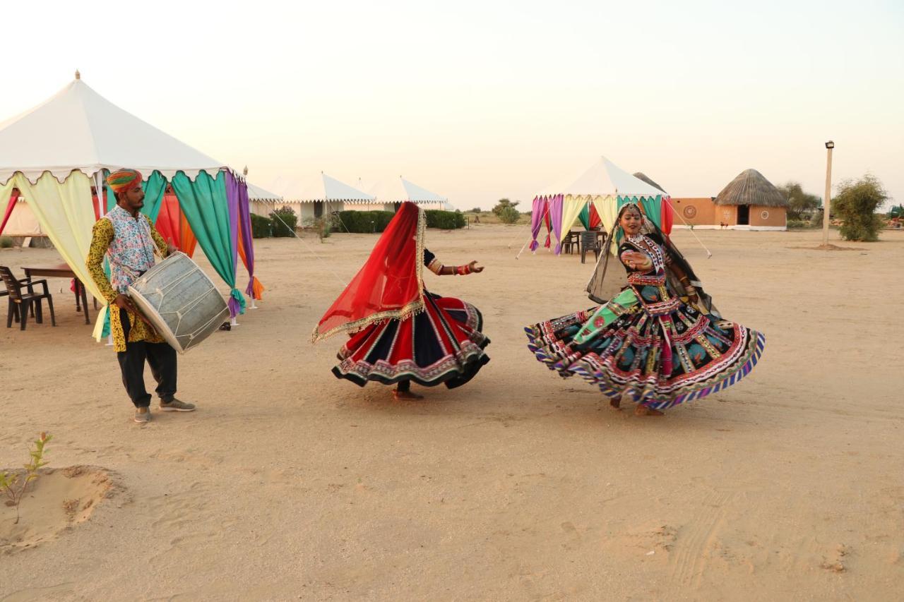 Sunny Desert Camp Kuri Ngoại thất bức ảnh
