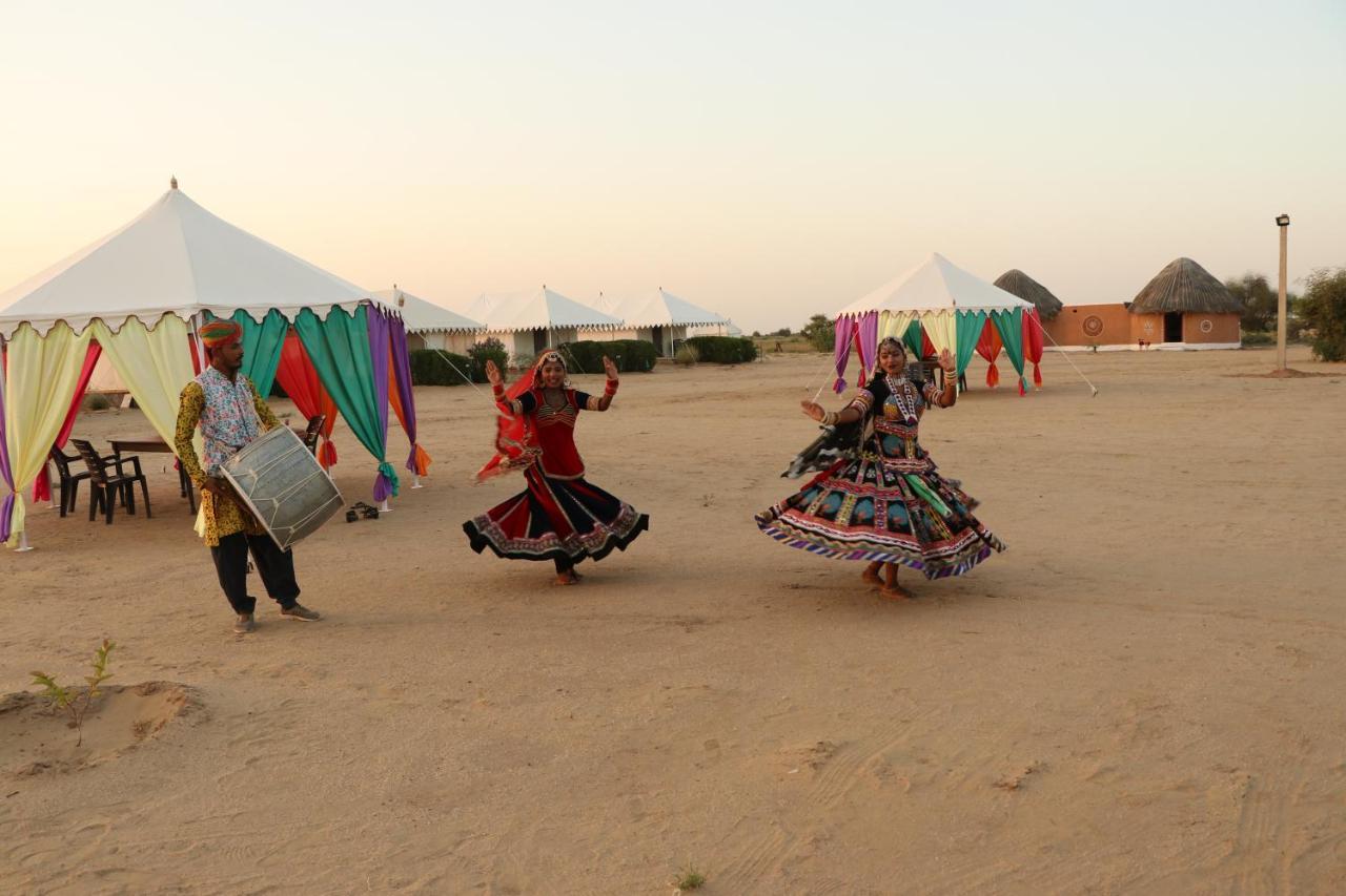 Sunny Desert Camp Kuri Ngoại thất bức ảnh