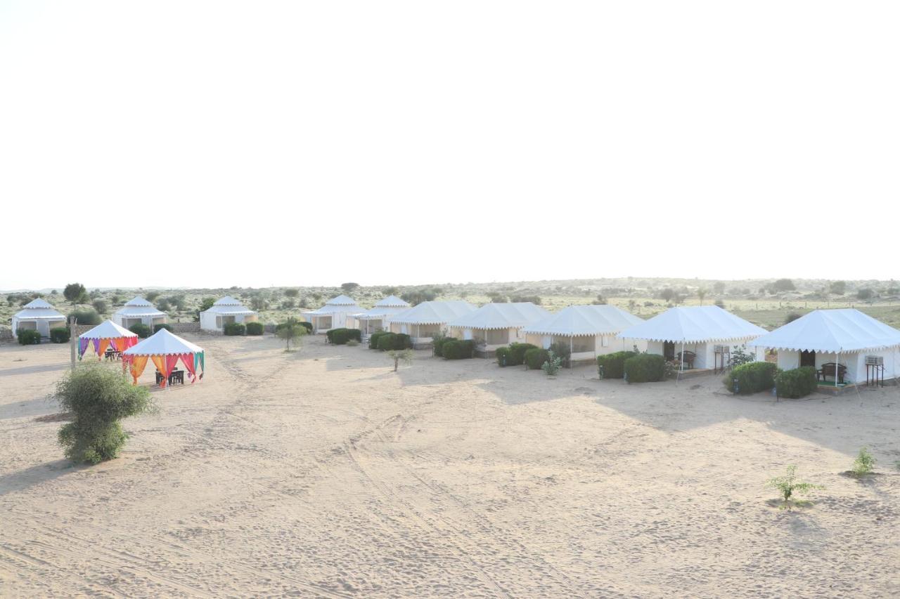 Sunny Desert Camp Kuri Ngoại thất bức ảnh