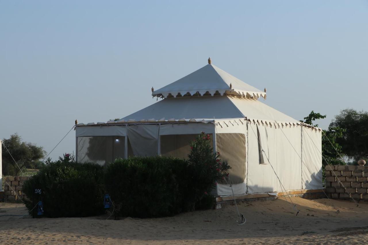 Sunny Desert Camp Kuri Ngoại thất bức ảnh