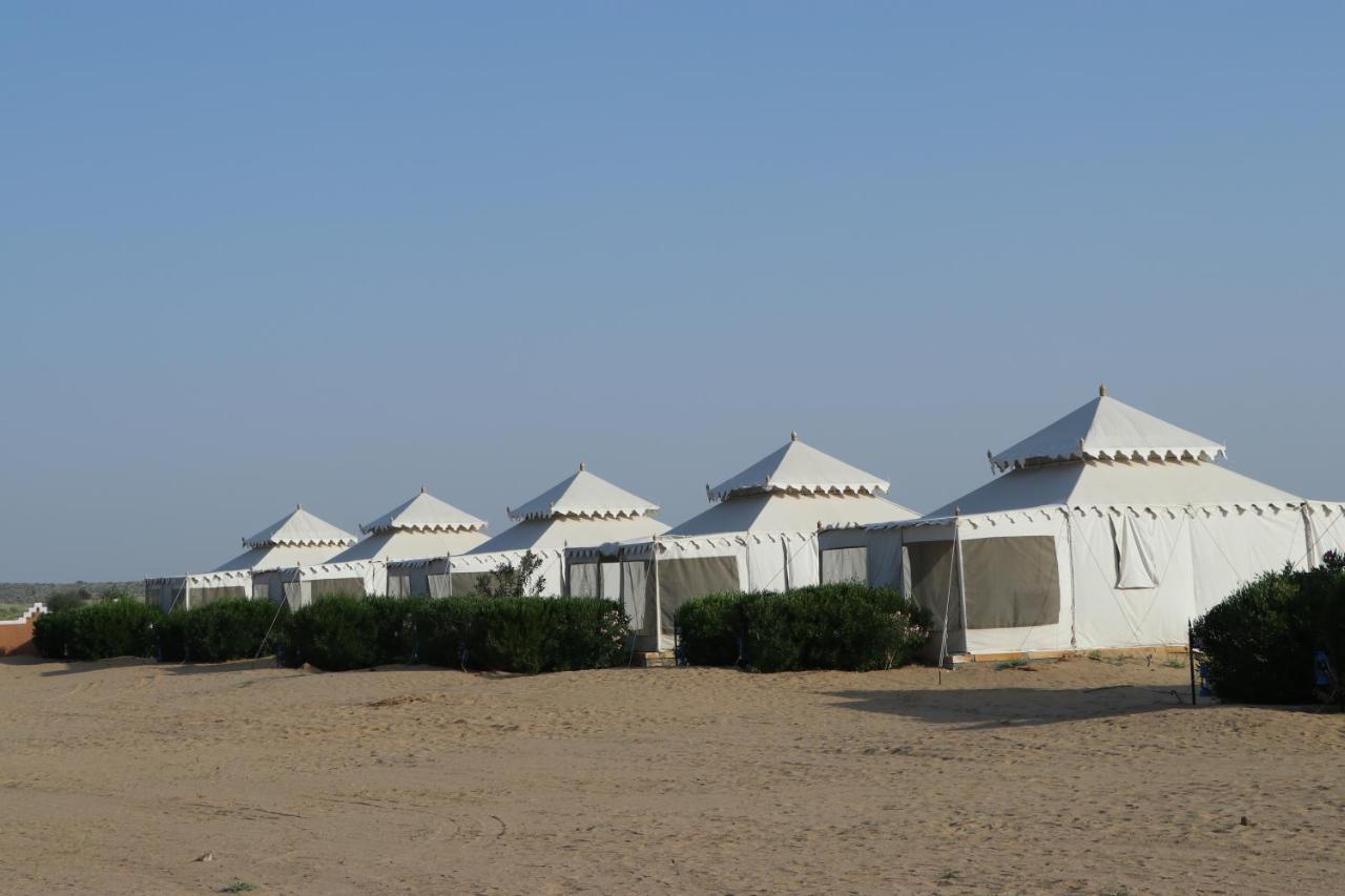 Sunny Desert Camp Kuri Ngoại thất bức ảnh