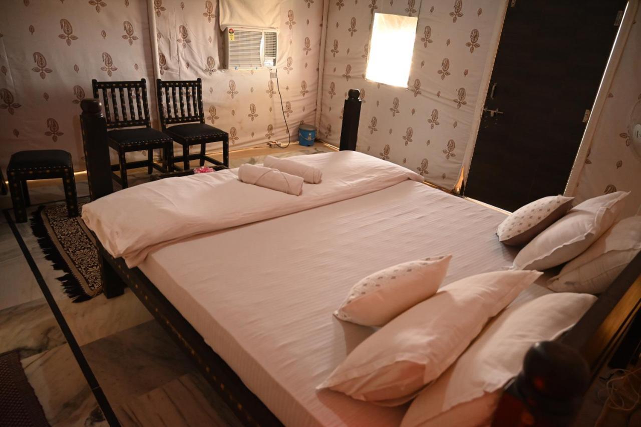 Sunny Desert Camp Kuri Ngoại thất bức ảnh