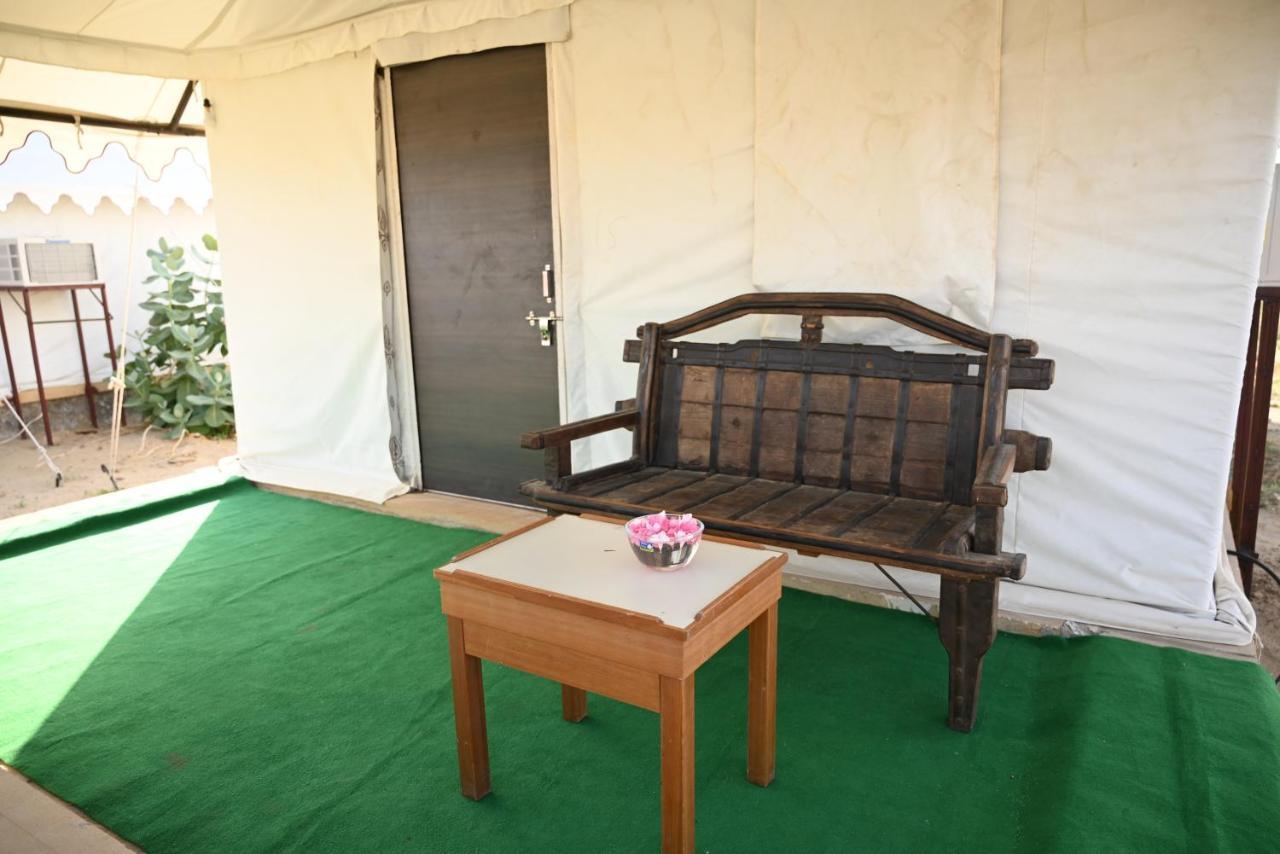 Sunny Desert Camp Kuri Ngoại thất bức ảnh