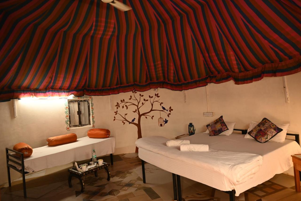 Sunny Desert Camp Kuri Ngoại thất bức ảnh