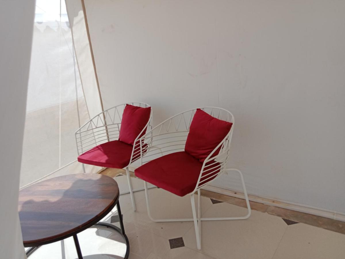Sunny Desert Camp Kuri Ngoại thất bức ảnh