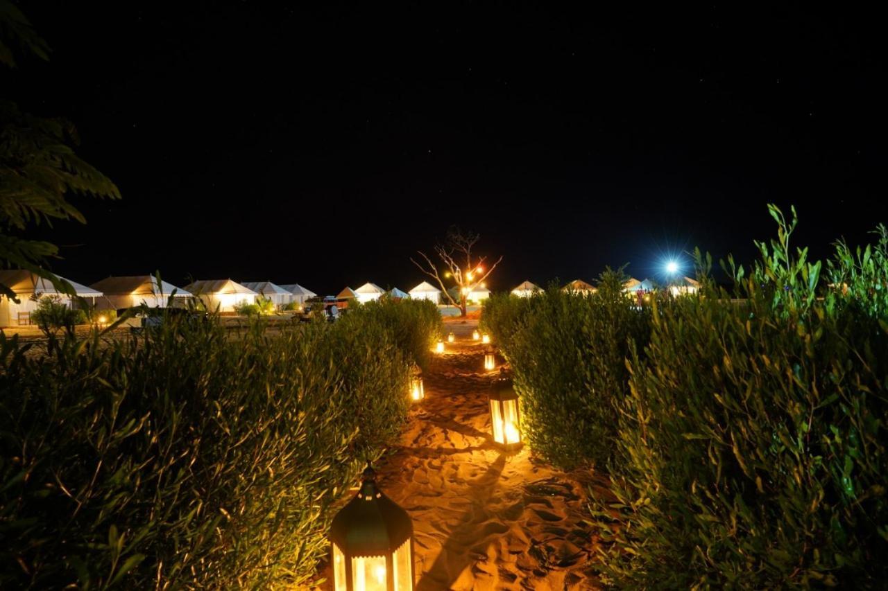 Sunny Desert Camp Kuri Ngoại thất bức ảnh