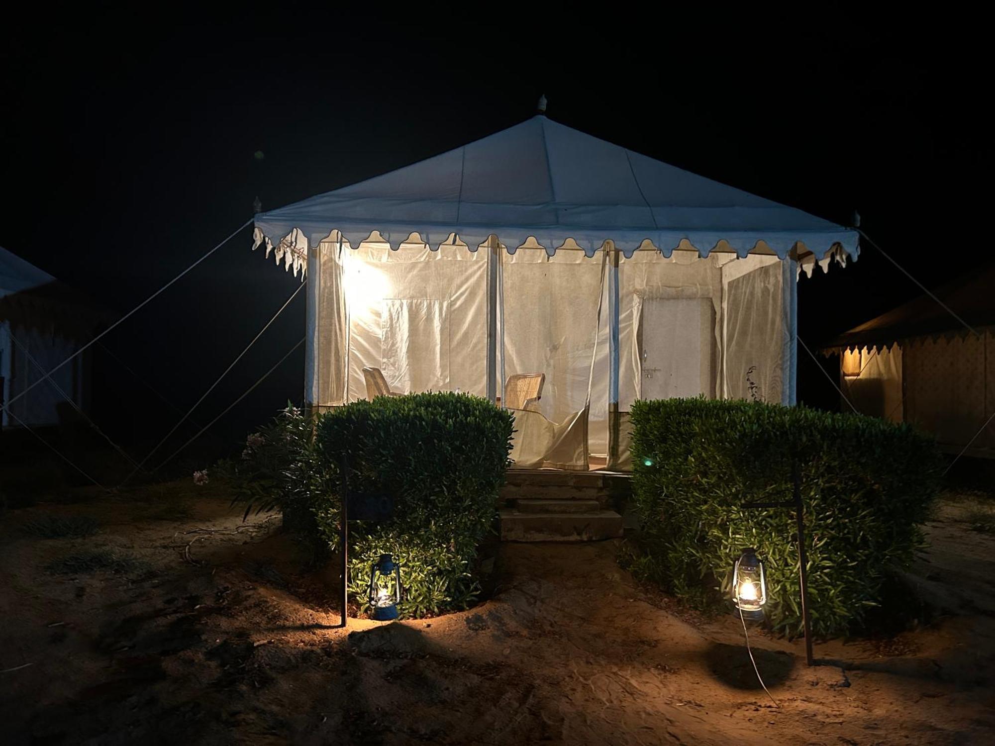 Sunny Desert Camp Kuri Ngoại thất bức ảnh