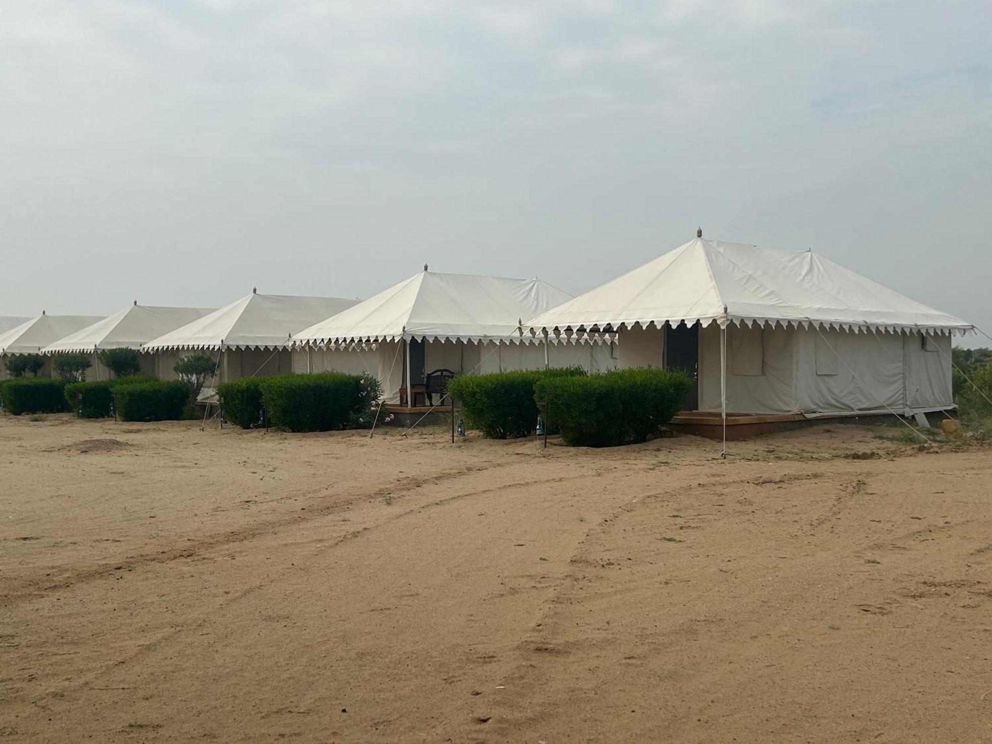 Sunny Desert Camp Kuri Ngoại thất bức ảnh