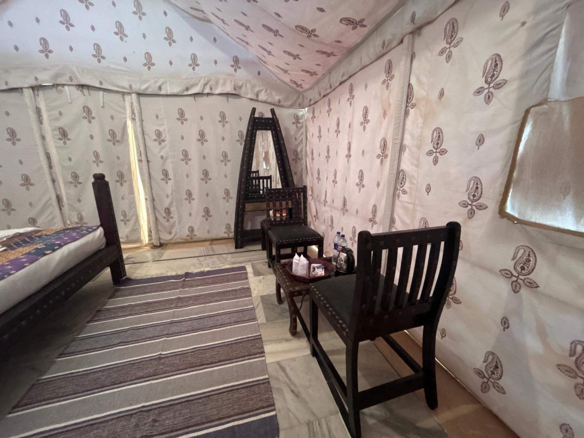 Sunny Desert Camp Kuri Ngoại thất bức ảnh