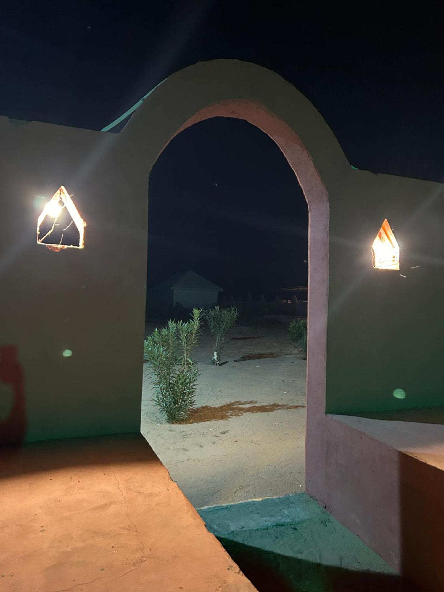 Sunny Desert Camp Kuri Ngoại thất bức ảnh