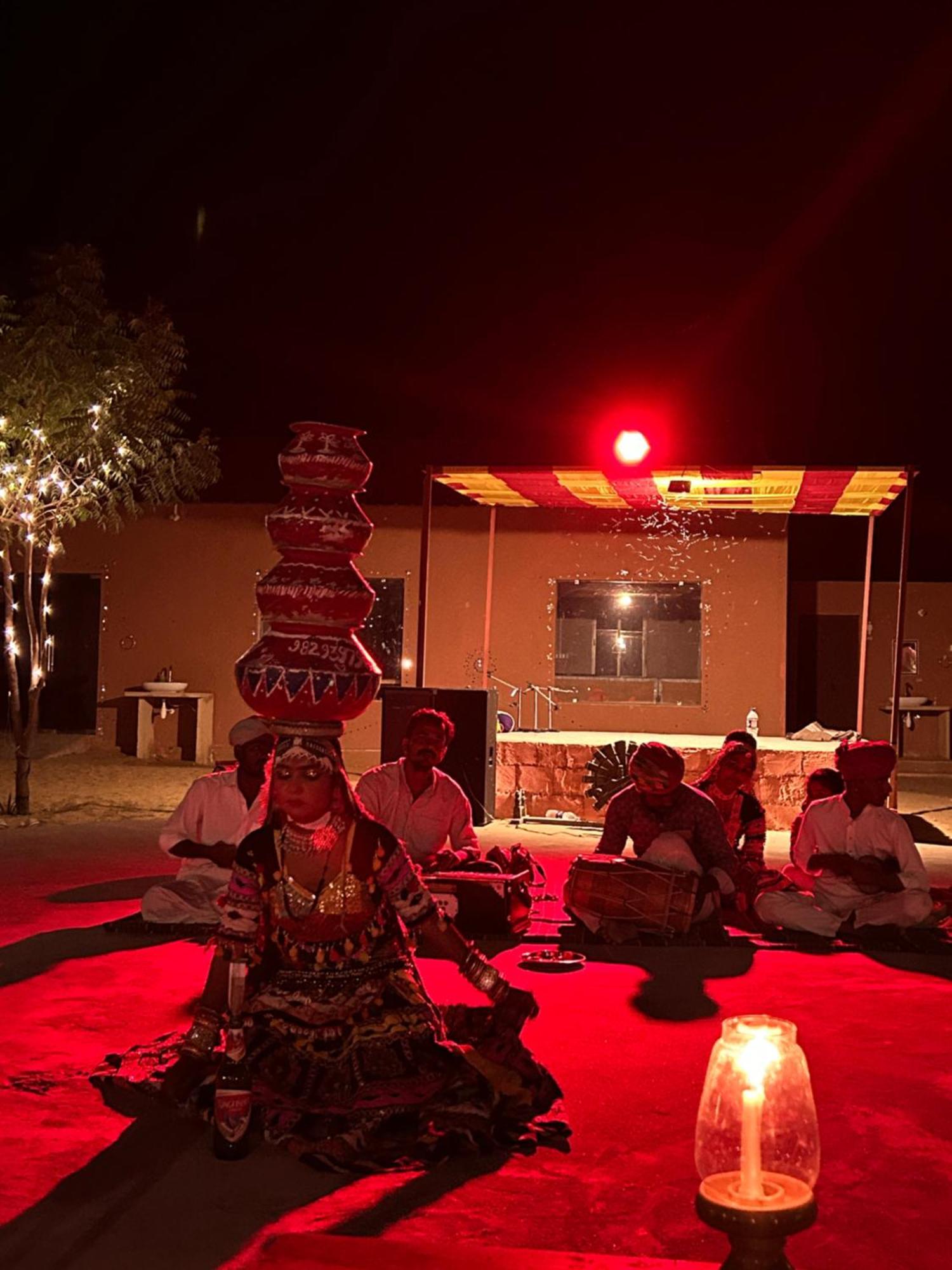 Sunny Desert Camp Kuri Ngoại thất bức ảnh