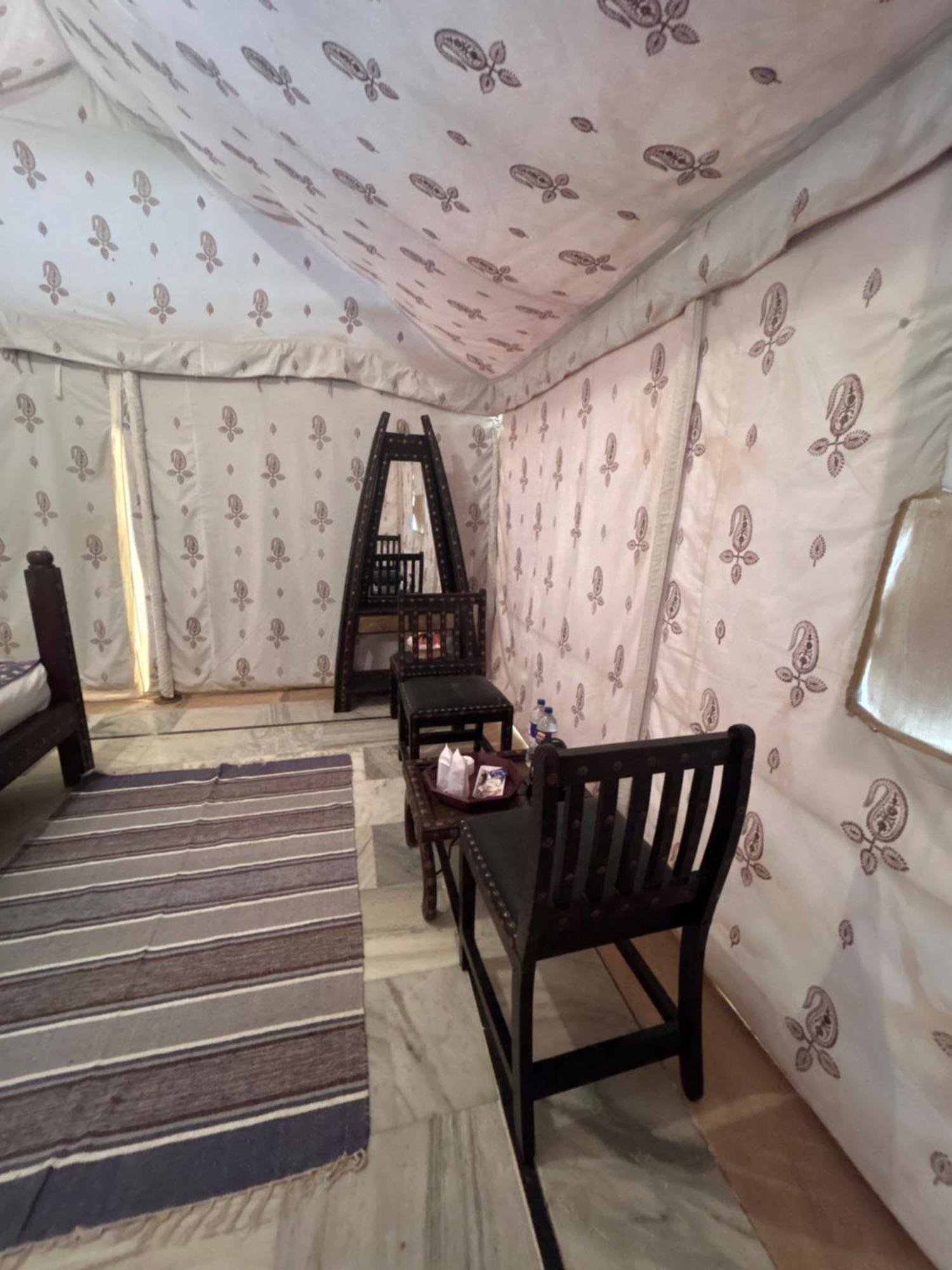 Sunny Desert Camp Kuri Ngoại thất bức ảnh